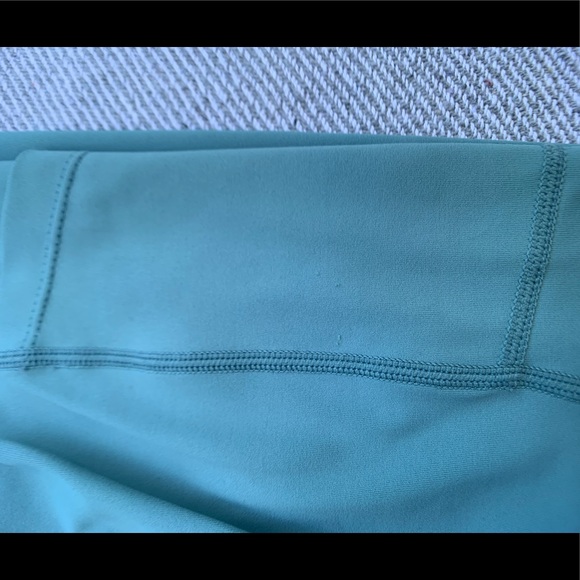 SOLD on Facebook CNC V3 Tahiti Blue Leggings - Picture 6 of 7